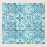 Foulard Carreaux décorés en bleu et blanc<br><div class="desc">Divers carreaux ornés peints à la main avec des éléments floraux</div>