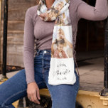 Foulard Club de la tante cool | Collage photo moderne<br><div class="desc">Téléchargez vos propres photos et écrivez un message personnalisé. Personnalisez votre tante ou votre tante pour créer un cadeau unique. Un foulard festif ajoute rapidement de la texture, de la couleur et de l'air saisonnier à tout vêtement, vêtement ou vêtement. Un foulard branché fait aussi un cadeau réfléchi à toute...</div>