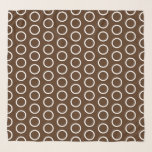 Foulard Coca Sophistiqué Classique Brown Carrelage blanc<br><div class="desc">Ce design chic présente des anneaux blancs carrelés contre un riche arrière - plan brun cacao.</div>