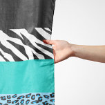Foulard Empreinte de léopard, Zebra Print, Poster de anima<br><div class="desc">Elégant,  élégant et sophistiqué motif léopard et zèbre en bleu. Un cadeau moderne et branché,  parfait pour l'amant poster de animal de votre vie.</div>