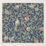 Foulard Grenade et petit oiseau, William Morris<br><div class="desc">William Morris (24 mars 1834 - 3 octobre 1896) était un créateur textile britannique, un poète, un romancier, un traducteur et un activiste socialiste associé au British Arts and Crafts Movement. Il a contribué de façon importante à la renaissance des arts textiles britanniques traditionnels et des méthodes de production. Ses...</div>