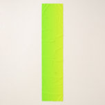 Foulard La couleur jaune verte et au néon au néon d'ombre<br><div class="desc">Le jaune au néon de soleil lumineux se fane dans une tache floue d'ombre avec le vert au néon pour un éclair d'éclat et de lumière</div>