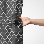 Foulard Latticerie Noir Et Blanc, Quatrefoil, Trellis<br><div class="desc">Motif marocain élégant,  élégant et raffiné,  en noir. Un cadeau moderne et branché,  parfait pour les amoureux de la latticework dans votre vie.</div>