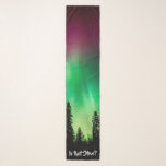 Foulard L'écharpe | de lumières du nord est ce Steve ?<br><div class="desc">Si vous vous avérez justement être au Canada une nuit claire, regard aux étoiles et peut-être vous le verrez : une bande de lumière s'étendant d'est-ouest, complètement des banques de la baie de Hudson aux fjords de la Colombie-Britannique. Est-ce un morceau rétif des borealis de l'aurore ? Ou peut-être le...</div>