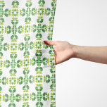 Foulard Motif Feuille, Motif De Feuilles, Feuilles Verts<br><div class="desc">Motif élégante,  élégante et raffinée avec feuilles verts. Un cadeau moderne et tendance,  parfait pour les amoureux de la nature dans votre vie.</div>