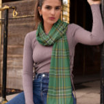 Foulard Original national irlandais Tartan écossais<br><div class="desc">Beaux Tartans de Clan écossais dans leur forme originale offert dans toutes les tailles de foulards des carrés à oblong. Trouvez une cravate masculine correspondante dans mon magasin pour aller avec.</div>