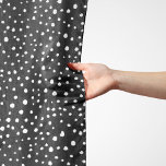 Foulard Points dalmatiens, Zones dalmatiennes, Noir et Bla<br><div class="desc">Joli,  amusant et adorable dalmatie taches motif en noir et blanc. Un cadeau moderne et tendance,  parfait pour un amoureux dalmate dans votre vie.</div>
