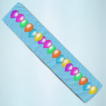 Foulard Rangée de ballons avec rubans aux couleurs vives<br><div class="desc">Cette écharpe en mousseline est bleue avec une rangée de ballons festifs dans une variété de couleurs vives avec des rubans suspendus assortis.</div>