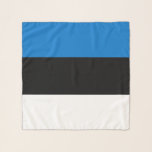 Foulard Scarf carré avec drapeau d'Estonie<br><div class="desc">Ajoutez élégance et patriotisme à votre garde-robe avec ce foulard carré magnifiquement conçu avec le drapeau d'Estonie! Alliant la mode classique à la fierté nationale, ce foulard carré présente fièrement les rayures bleues, noires et blanches emblématiques du drapeau estonien dans un agencement raffiné et attrayant. Qu’il s’agisse d’un accessoire de...</div>