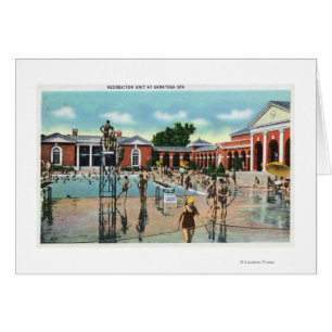 Foules à la piscine de spa de Saratoga