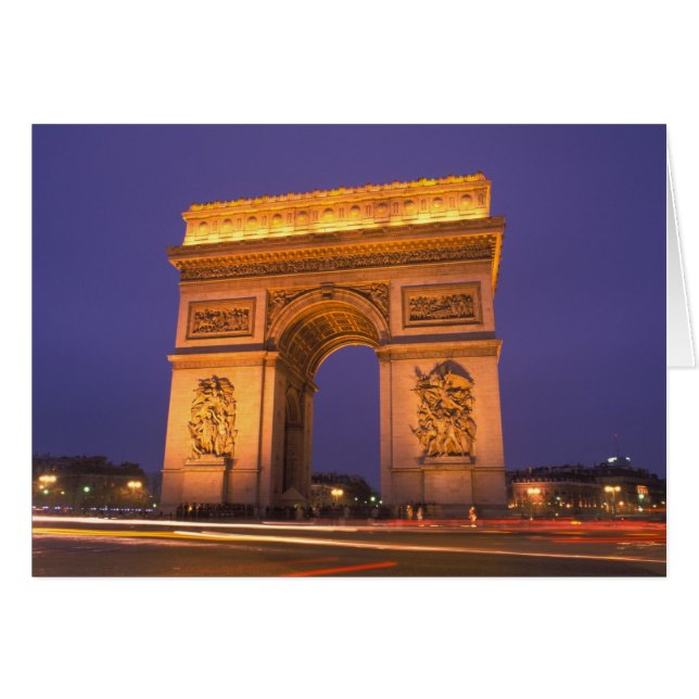 France, Paris, Arc de Triomphe au crépuscule. (Devant horizontal)