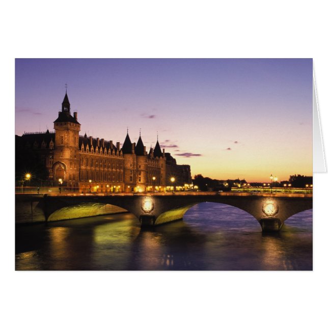 France, Paris, la Seine et la Conciergerie à (Devant horizontal)