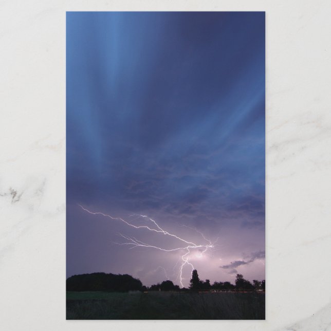 Frappe de la foudre pendant l'orage (Devant)