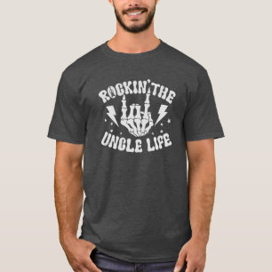 Frapper la famille des T-shirts de l'oncle