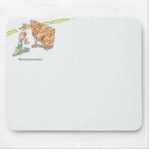 Frapper le tapis de souris de mur