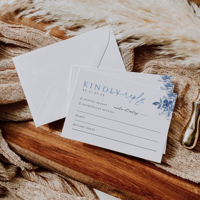 French Blue Floral Wedding Inviter RSVP Reply Card (Créateur téléchargé)