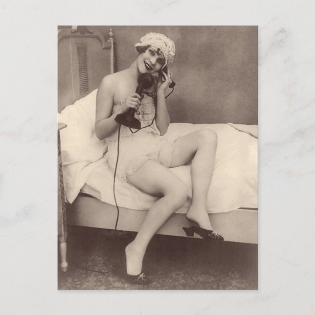 French Risqué Cute 1920's flapper girl Carte posta (Devant)