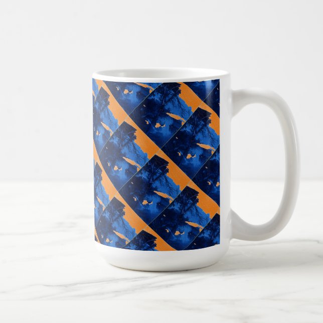 "Frozen Ridge 1 Blue on Orange Tiled" Mug Abstrait (Droite)
