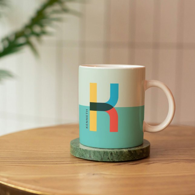 Funky Unique Letter K Personnalisé Café Mug (Unique Letter K on a teal background of Mug with personalized name)