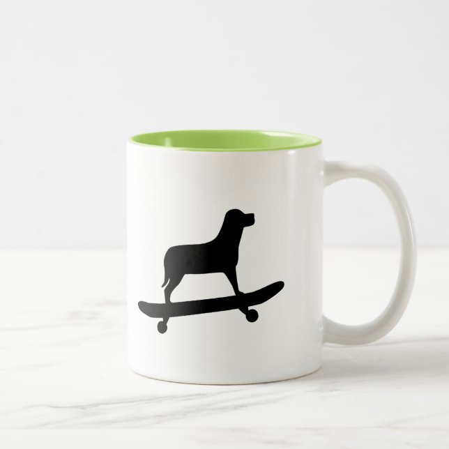 Funny Dog Skateboard Mug (Droit)