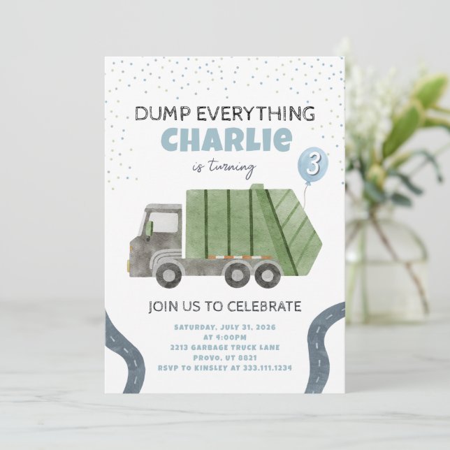 Garbage Truck Birthday Party Invitation (Debout devant)