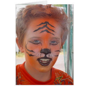 "Garçon de masque de tigre "