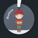 Garçon en hiver neige chute<br><div class="desc">Boy in Winter Snowfall Snowman Winter Wonderland, Célébrez la saison avec ce thème d'hiver amusant et fantasque. Ce design hivernal se compose d'un bonhomme de neige amusant et aimant et de deux enfants gais vêtus de leurs chandails hivernaux les plus chauds. Amusez-vous avec les accessoires, les cadeaux, les faveurs de...</div>