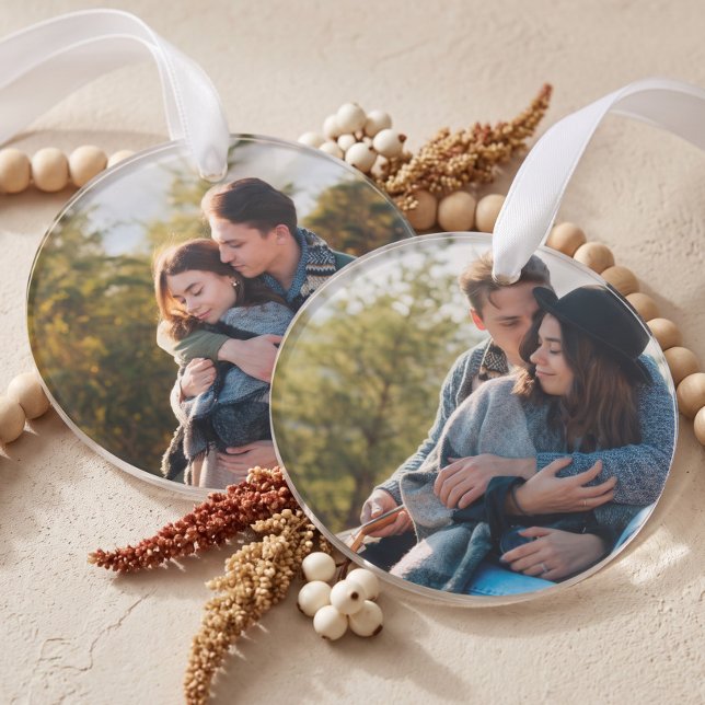 Garde-mémoire de fiançailles personnalisé simple a (Personalized Simple Two Photo Engagement Keepsake Ornament)