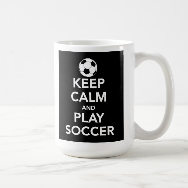 Gardez la tasse du football de calme et de jeu (Droite)