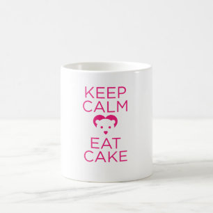 Gardez le calme et mangez la tasse du gâteau