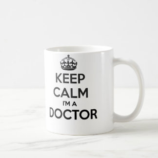 Gardez le calme que je suis un docteur White Mug