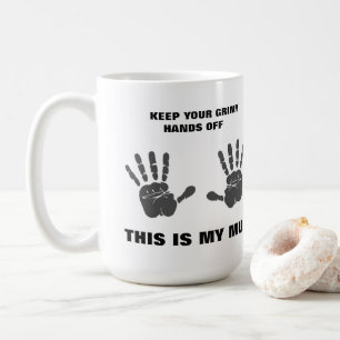 Gardez vos mains outre de la tasse - de grande