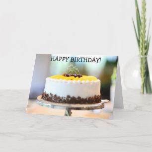 Gâteau à la crème de Yummy sur une joyeuse carte d