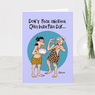 Gâteau amusant avec une carte d'anniversaire de fe