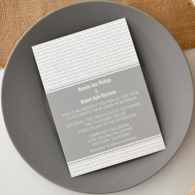 Geek Chic Code binaire Faire-part de mariage, Gris (Gray Geek Chic Binary Code Wedding Invitation)