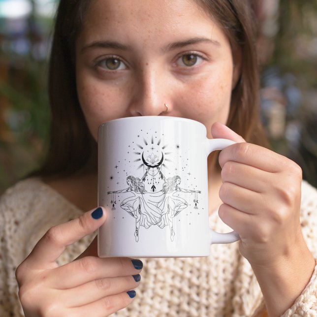 Gemini Girl 15oz Black Rim Mug (Créateur téléchargé)