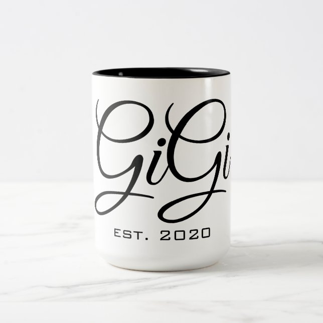 Gigi est 2020 Mug (Centre)