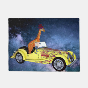 Giraffe dans le tapis de porte spatiale