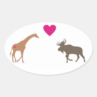 Giraffe Moose Love Oval Sticker petit