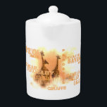 Giraffes Unique Moyen Teapot<br><div class="desc">Design d'inspiration girafe, avec quelques-unes des caractéristiques et qualités de cette créature unique et belle!</div>