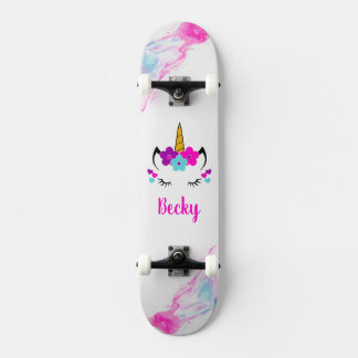 Girl Unicorn skateboard avec nom