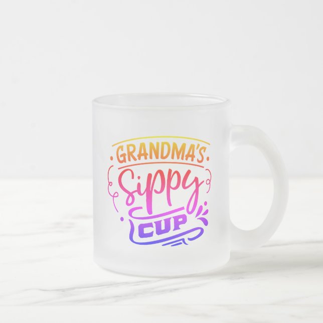 Givré La tasse sippy de grand-mère (Droit)