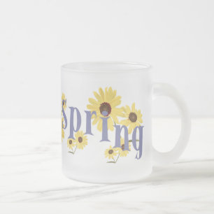 Givré Le ressort fleurit la tasse