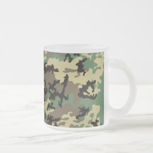 Givré Tasse de café givrée par Camo de région boisée