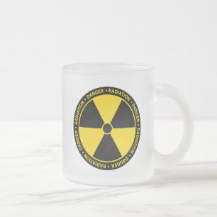 Givré Tasse jaune de symbole de rayonnement