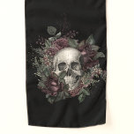 Glam gothique | Écharpe | Crâne d'Halloween avec R<br><div class="desc">Foulard d'Halloween avec Crânes et roses. Design morbide pour Halloween ou n'importe quel jour d'automne. La touche finale pour votre cosplay d'Halloween en tant qu'inventeur de vampire,  de punk vapeur. Déplaisant et sophistiqué.</div>