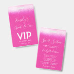 Glam Hot Pink Sweet 16 Invitation Carte VIP Badge<br><div class="desc">Vos invités aimeront cette invitation chic VIP pass doux 16 badge invitation. Ce design moderne présente un arrière - plan rose chaud,  des lumières scintillantes et une police de calligraphie.</div>
