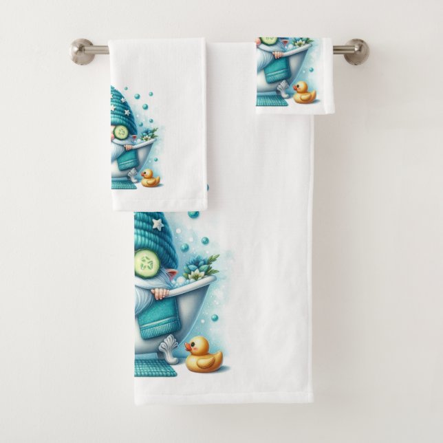Gnome Bath Towel Set-Hand, Bath, Washcloth (En situation)
