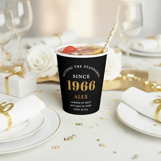 Gobelets En Papier 60th Birthday Name 1966 Black Gold Elegant Chic (1966 paper cup. White and gold background.)
