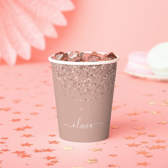 Gobelets en papier à monogramme avec paillettes et (Insitu)